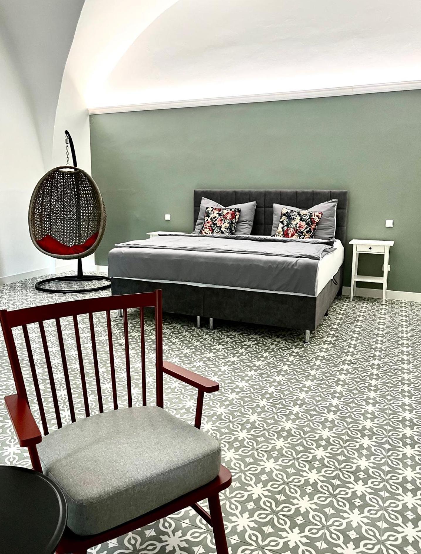 Palac Daun - Studio Apartments 兹诺伊莫 外观 照片