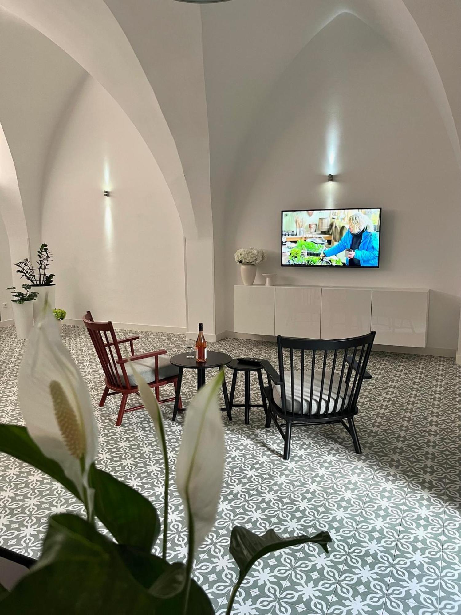 Palac Daun - Studio Apartments 兹诺伊莫 外观 照片